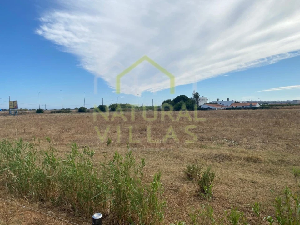 Terreno Misto para Venda em Faro (Sé e São Pedro) Foto 2