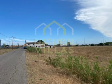 Terreno Misto para Venda em Faro (Sé e São Pedro)