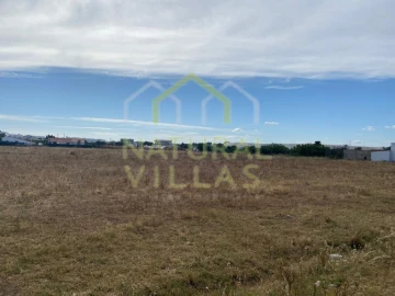 Terreno Misto para Venda em Faro (Sé e São Pedro)