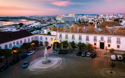 Terreno Misto para Venda em Faro (Sé e São Pedro)