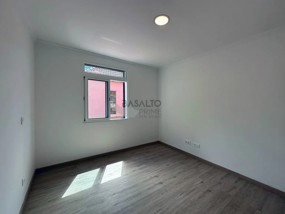 Moradia T2 para Venda em Funchal (Santa Luzia) Foto 19