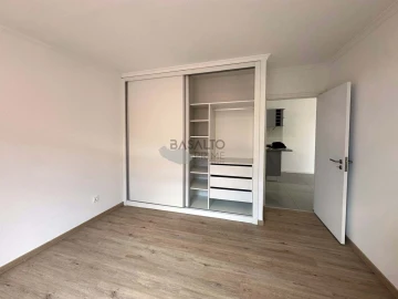 Moradia T2 para Venda em Funchal (Santa Luzia)