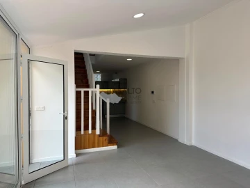 Moradia T2 para Venda em Funchal (Santa Luzia)