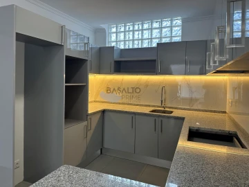 Moradia T2 para Venda em Funchal (Santa Luzia)