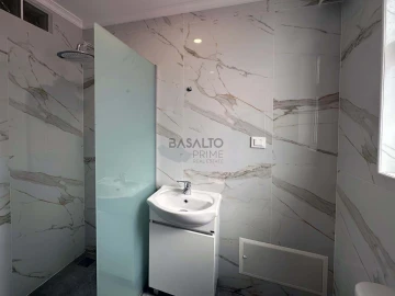 Moradia T2 para Venda em Funchal (Santa Luzia)