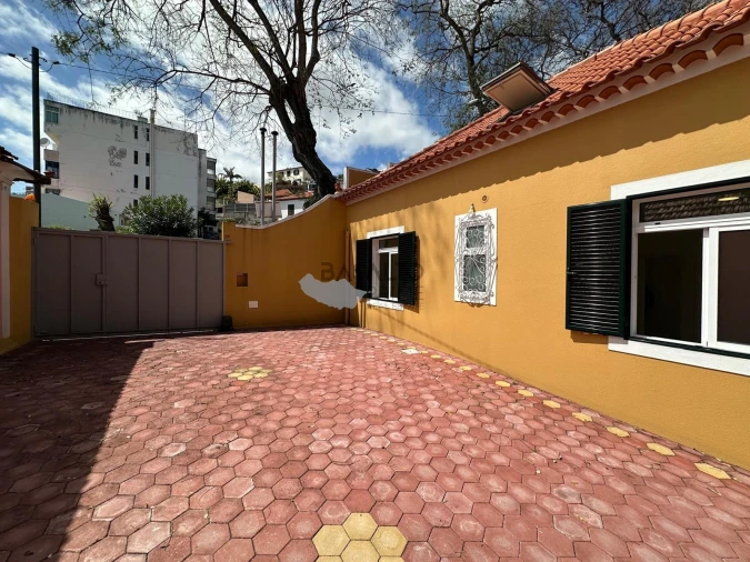 Moradia T2 para Venda em Funchal (Santa Luzia) Foto 29