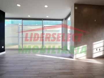 Moradia T4 para Venda em Silveira