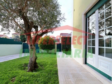 Moradia T4 para Venda em Silveira