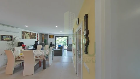 Moradia T3 para Venda em Ganfei