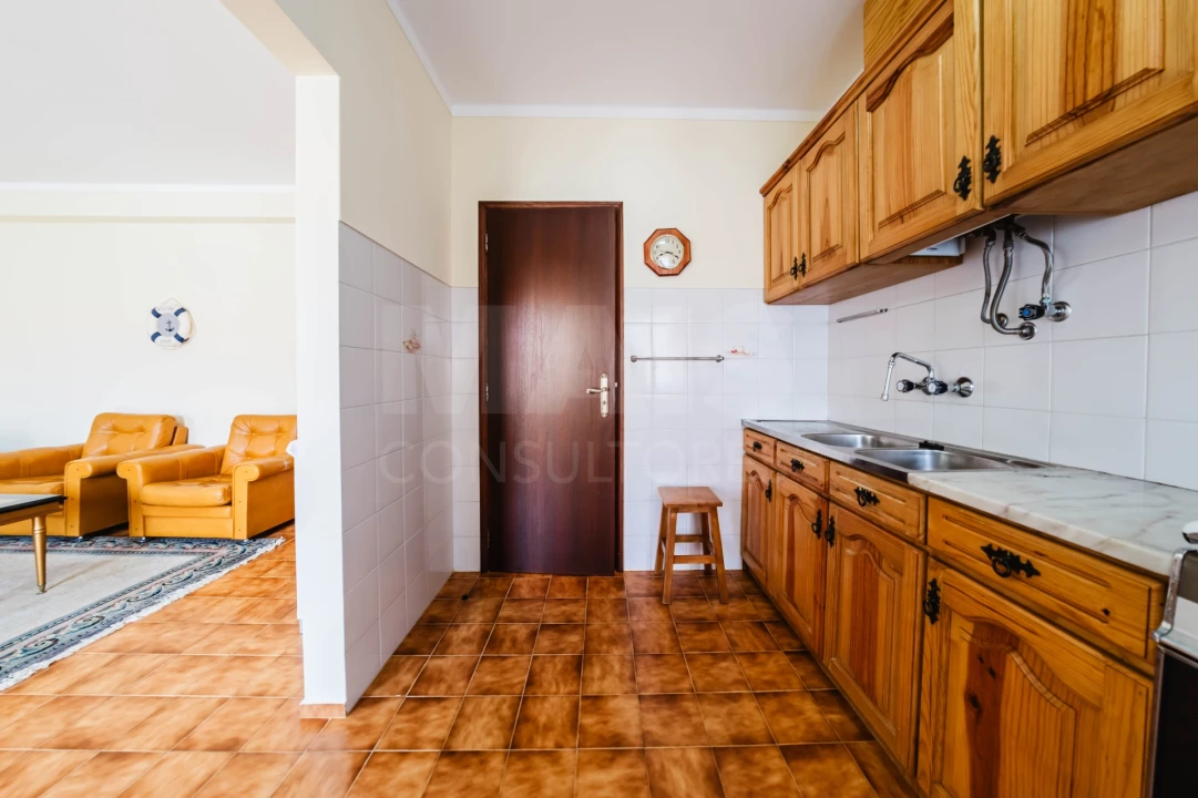 Apartamento T2 para Venda em Atouguia da Baleia Foto 11