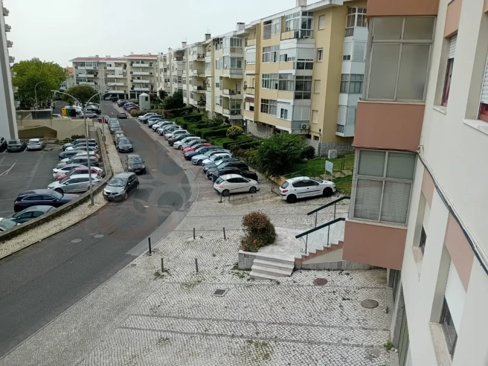 Apartamento T3 para Venda em Alfragide Foto 9