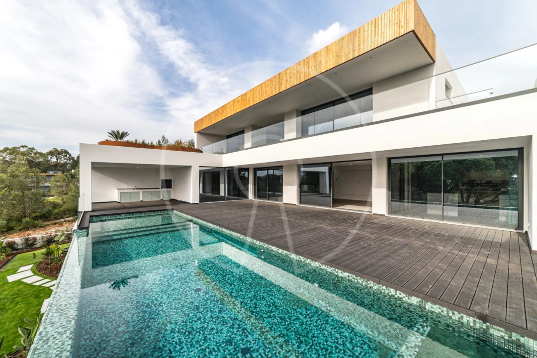 Moradia T5 para Venda em Cascais e Estoril Foto 1