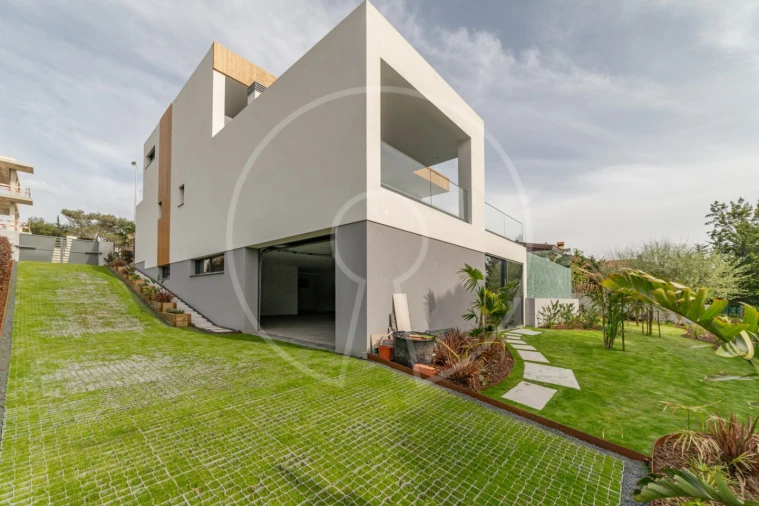 Moradia T5 para Venda em Cascais e Estoril Foto 3