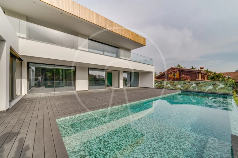 Moradia T5 para Venda em Cascais e Estoril Foto 19