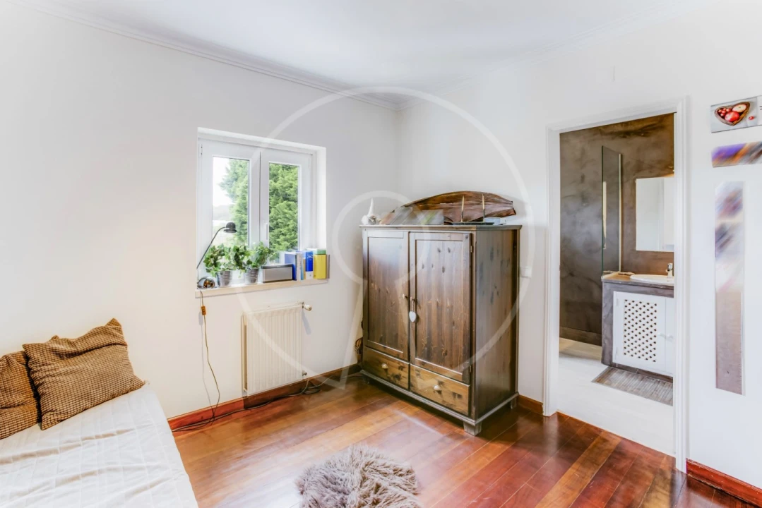 Moradia T5 para Arrendamento em Rio de Mouro Foto 12