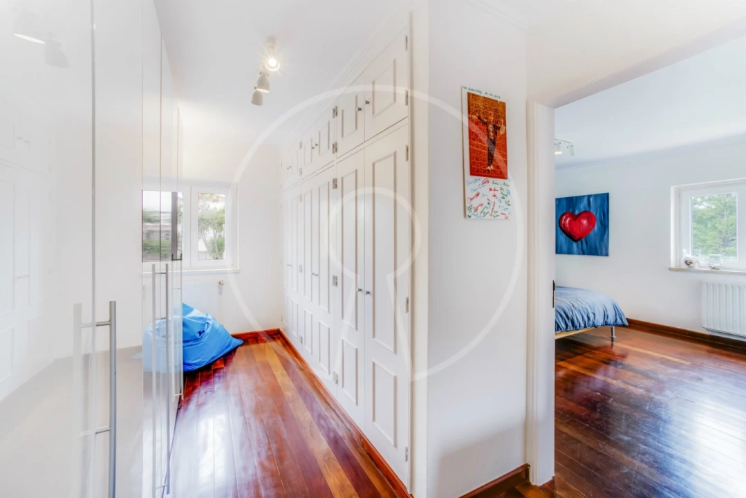 Moradia T5 para Arrendamento em Rio de Mouro Foto 18