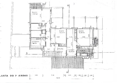 Moradia T5 para Arrendamento em Rio de Mouro