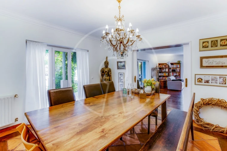 Moradia T5 para Arrendamento em Rio de Mouro Foto 11