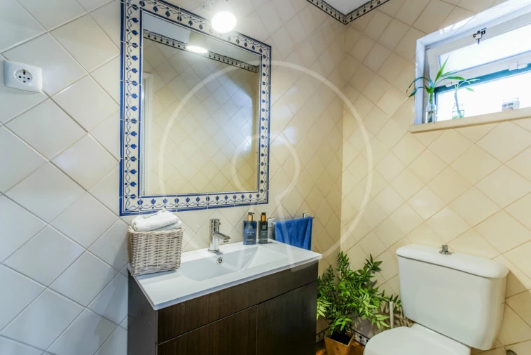 Moradia T5 para Arrendamento em Rio de Mouro Foto 15