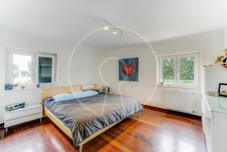 Moradia T5 para Arrendamento em Rio de Mouro Foto 19