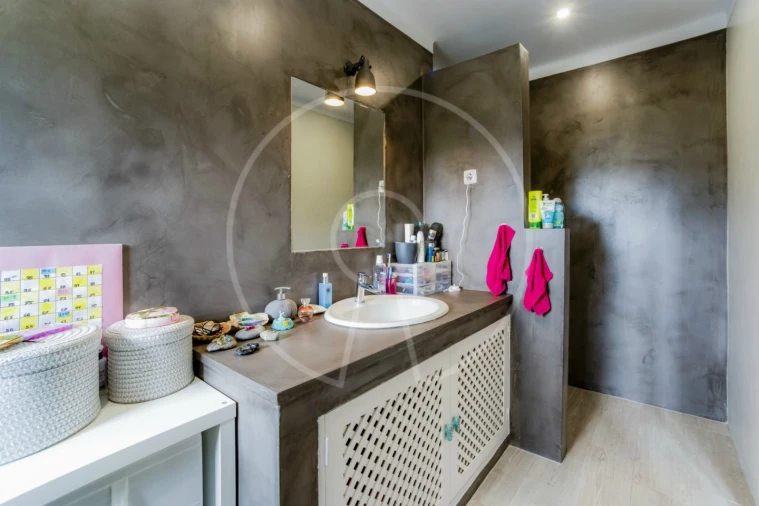 Moradia T5 para Arrendamento em Rio de Mouro Foto 24