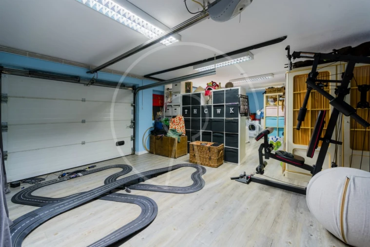 Moradia T5 para Arrendamento em Rio de Mouro Foto 27