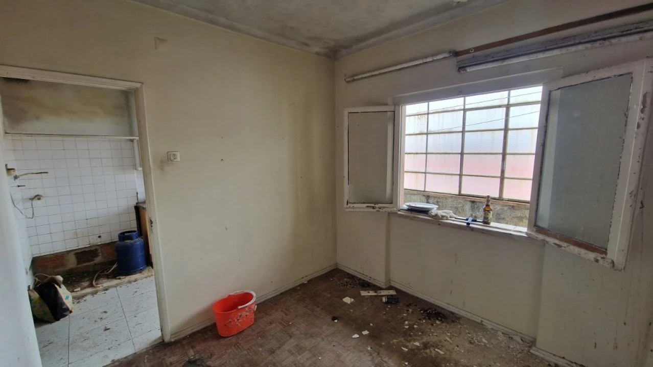 Apartamento T2 para Venda em Vila Franca de Xira Foto 6