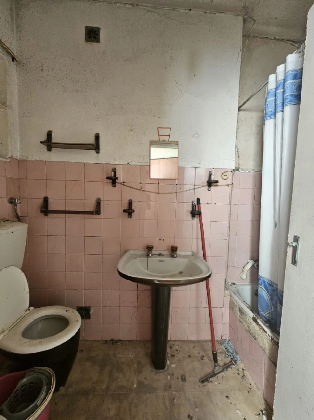 Apartamento T2 para Venda em Vila Franca de Xira Foto 13