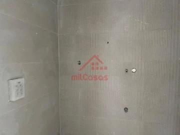 Apartamento T1 para Venda em Santa Maria, São Pedro e Matacães