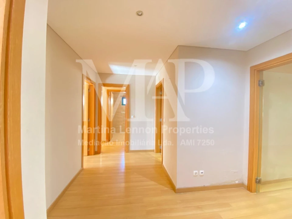 Apartamento T2 para Venda em Alcabideche Foto 8