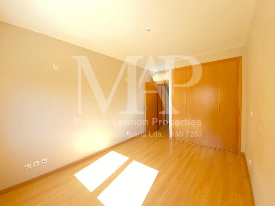 Apartamento T2 para Venda em Alcabideche Foto 16