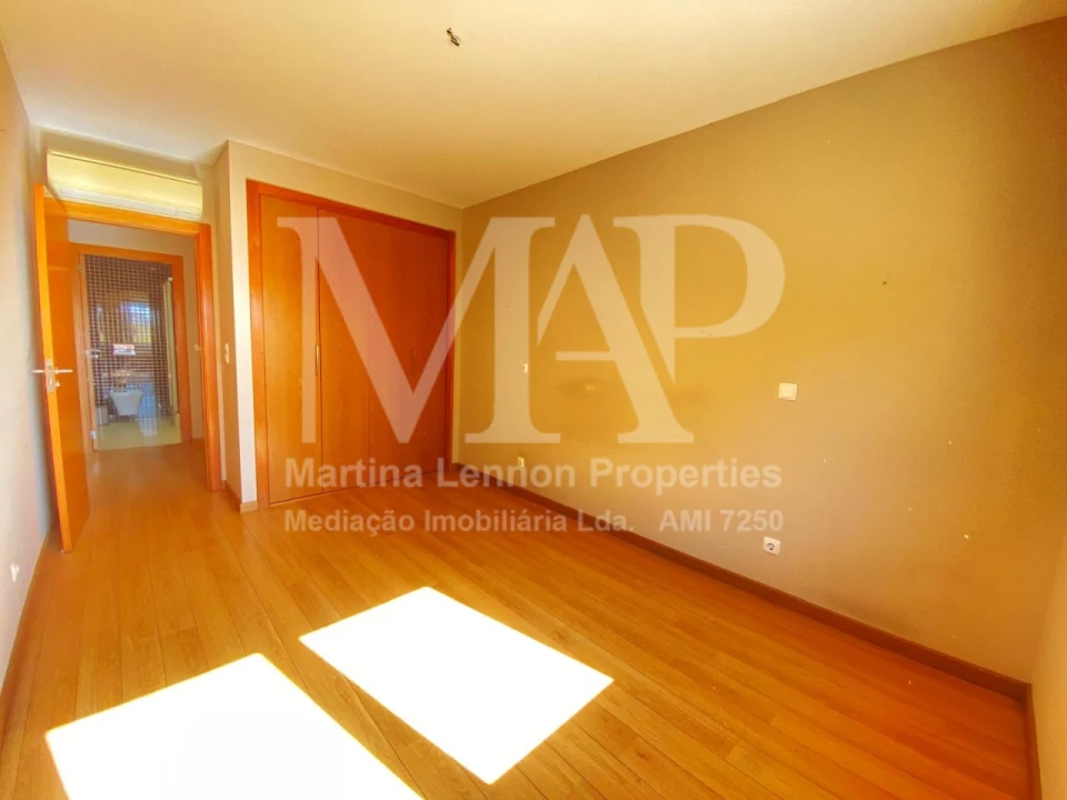 Apartamento T2 para Venda em Alcabideche Foto 15