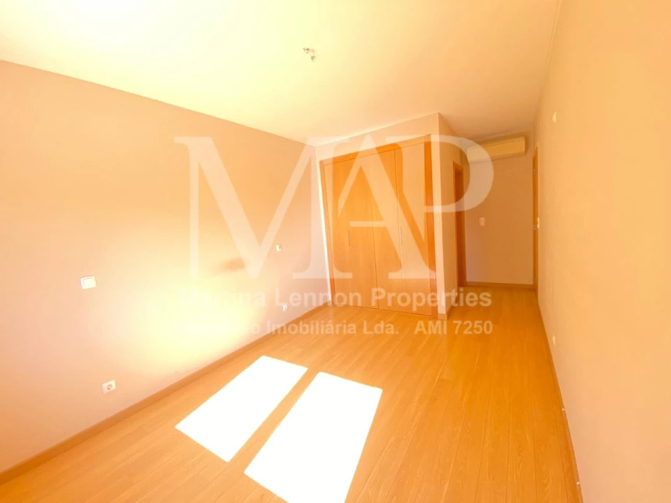 Apartamento T2 para Venda em Alcabideche Foto 19