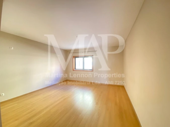 Apartamento T2 para Venda em Alcabideche Foto 5