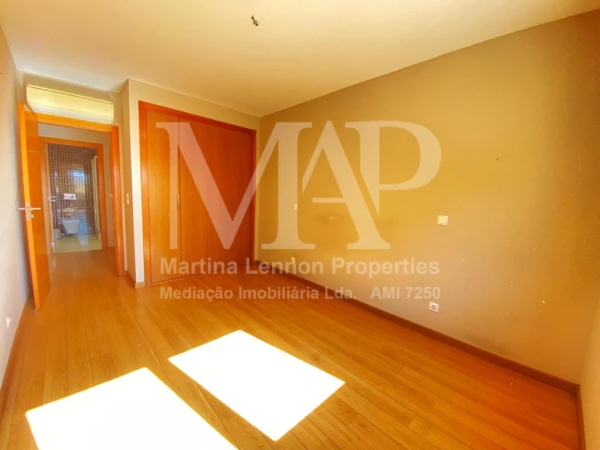 Apartamento T2 para Venda em Alcabideche Foto 15