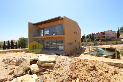 Moradia T4 para Venda em Algoz e Tunes