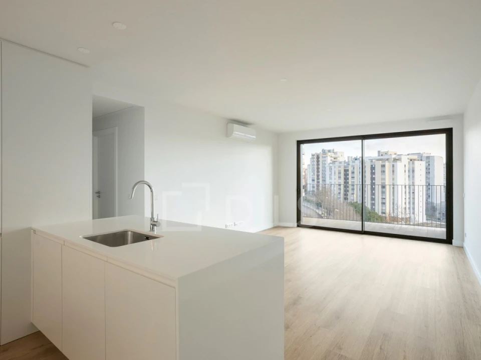 Apartamento T2 para Venda em Algés, Linda-A-Velha e Cruz Quebrada-Dafundo Foto 3