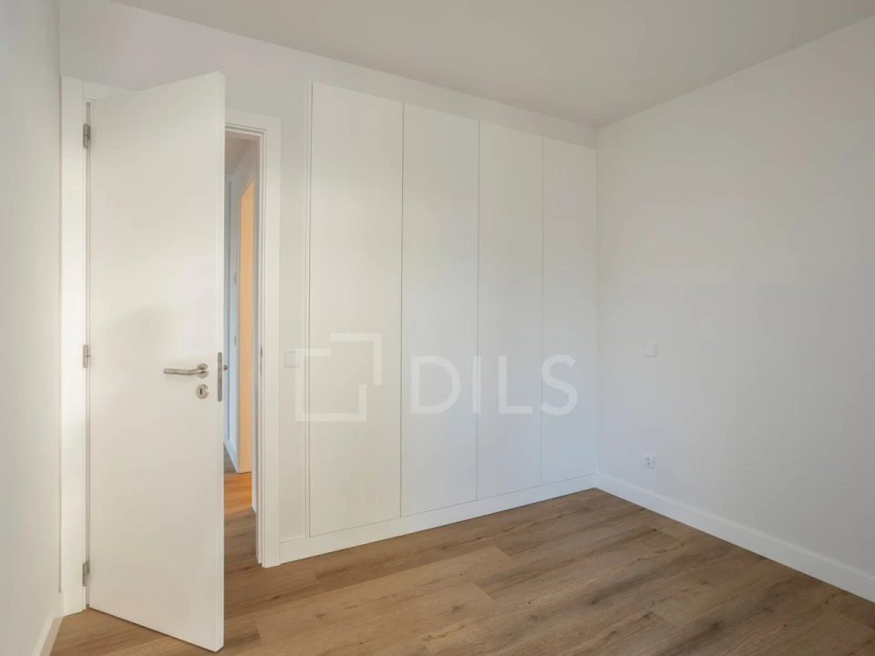 Apartamento T2 para Venda em Algés, Linda-A-Velha e Cruz Quebrada-Dafundo Foto 7