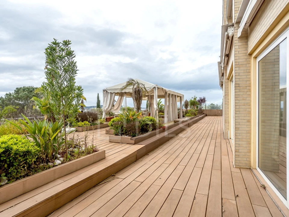 Apartamento T4 para Venda em Algés, Linda-A-Velha e Cruz Quebrada-Dafundo Foto 25