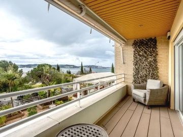 Apartamento T4 para Venda em Algés, Linda-A-Velha e Cruz Quebrada-Dafundo