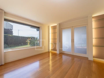 Moradia T4 para Venda em Aldoar, Foz do Douro e Nevogilde