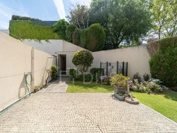 Moradia T4 para Venda em Aldoar, Foz do Douro e Nevogilde