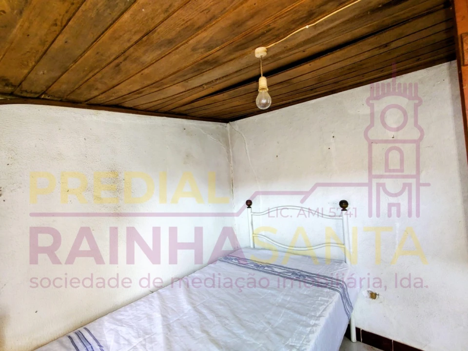 Moradia T2 para Venda em Arrifana Foto 12