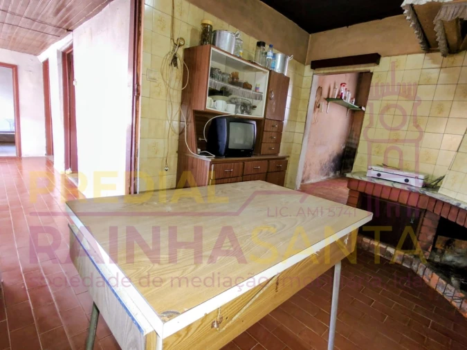Moradia T2 para Venda em Arrifana Foto 2