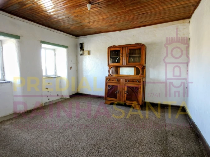 Moradia T2 para Venda em Arrifana Foto 4
