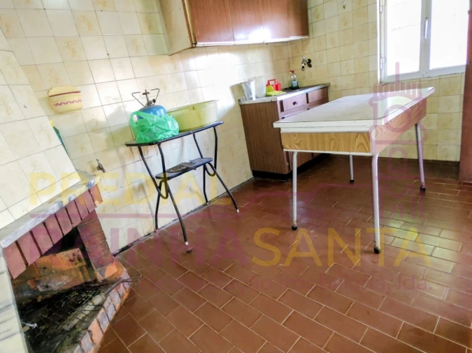 Moradia T2 para Venda em Arrifana Foto 5