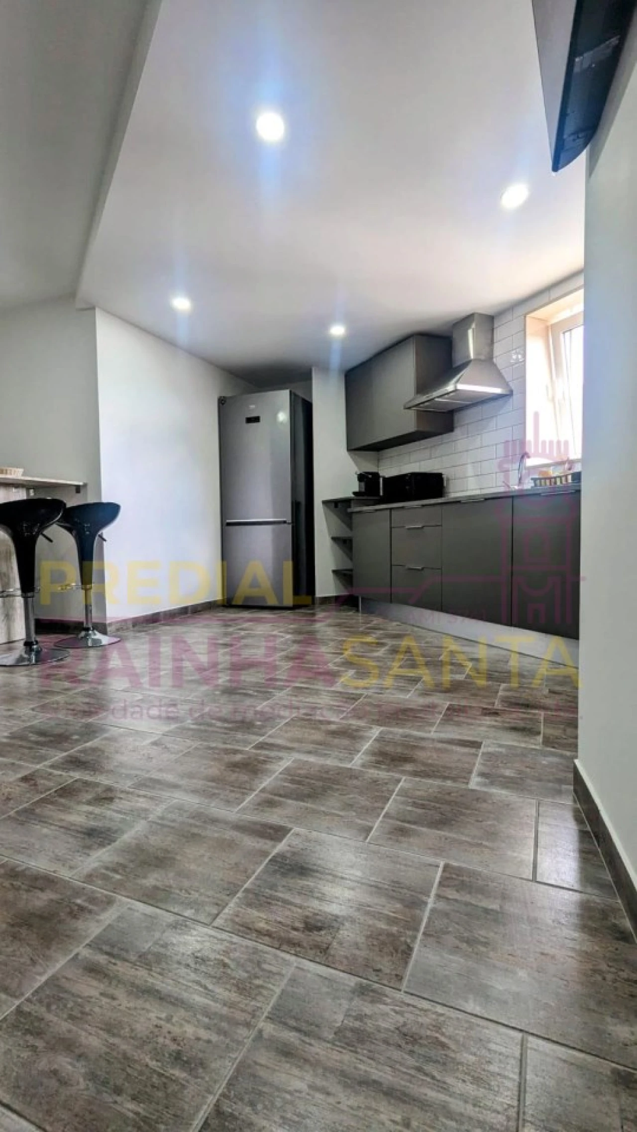 Prédio para Venda em Santa Clara e Castelo Viegas Foto 7