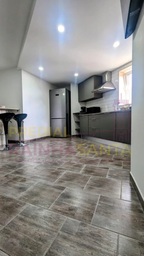 Prédio para Venda em Santa Clara e Castelo Viegas