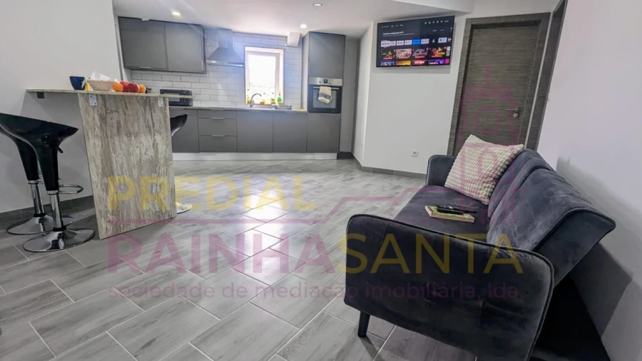 Prédio para Venda em Santa Clara e Castelo Viegas
