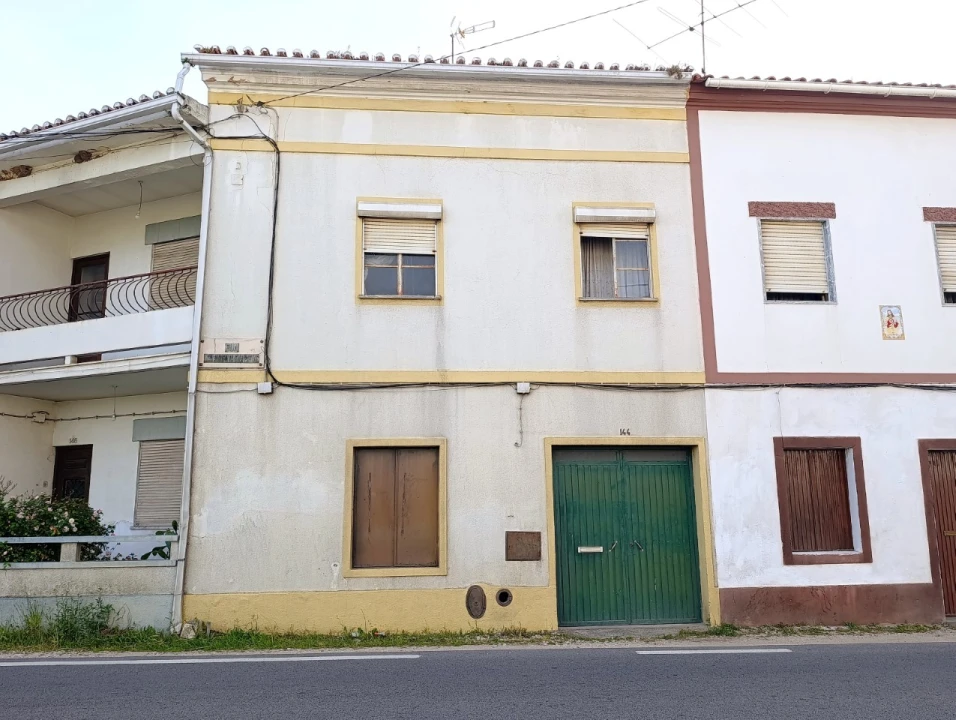 Moradia T3 para Venda em São Miguel do Rio Torto e Rossio Ao Sul do Tejo Foto 1